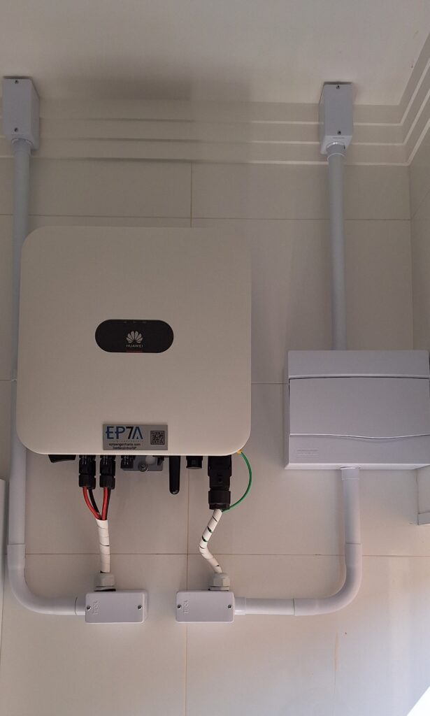 Projeto Fotovoltaico Huawei 
Astronergy 
Telhado Colonial
Telhado Cerâmico
Engenharia de Sistemas Fotovoltaico Placas 575Wp 
Inversor Solar 6kwp